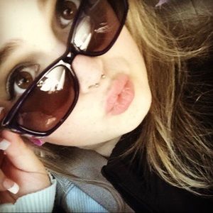 Meet your Posher, Brandy